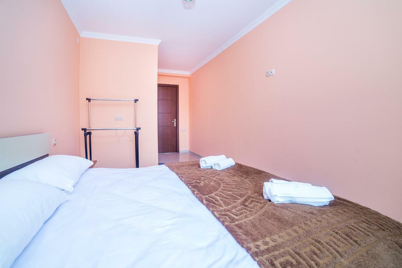 Hotel Gallery Mestia Buitenkant foto